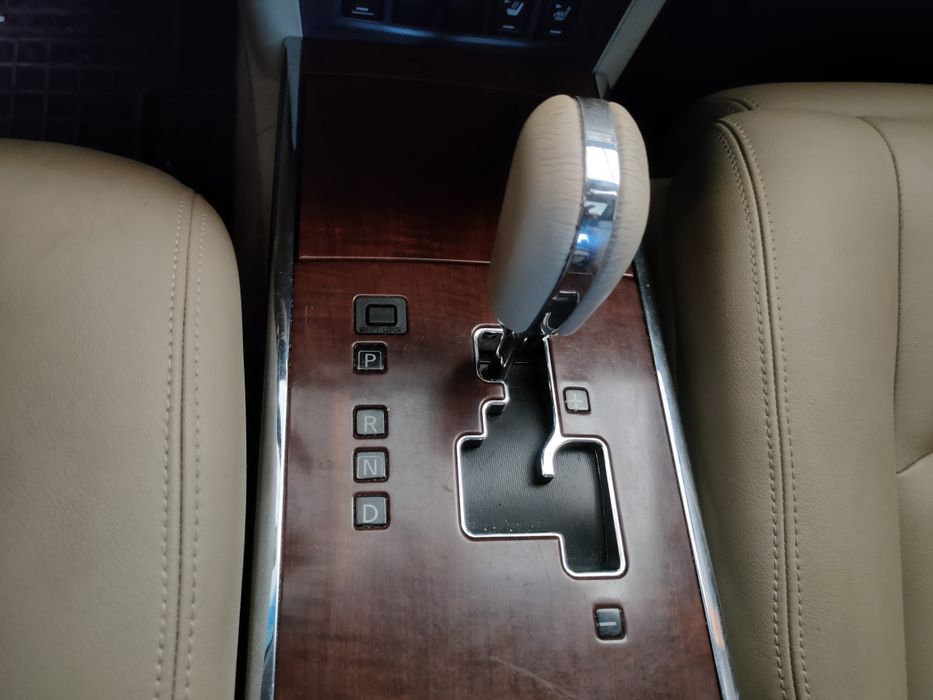 Nissan 3,5 V-6 газ бенз автомат