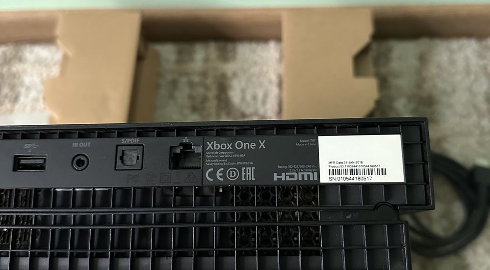 Xbox one X 1000gb гарний стан