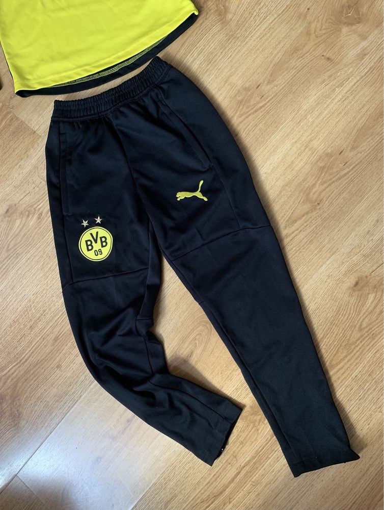 Спортивный костюм PUMA FC Borussia Dortmund р.140-146,футбольная форма