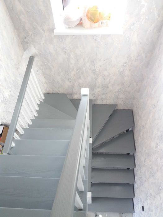 Сходи з дерева на любий смак