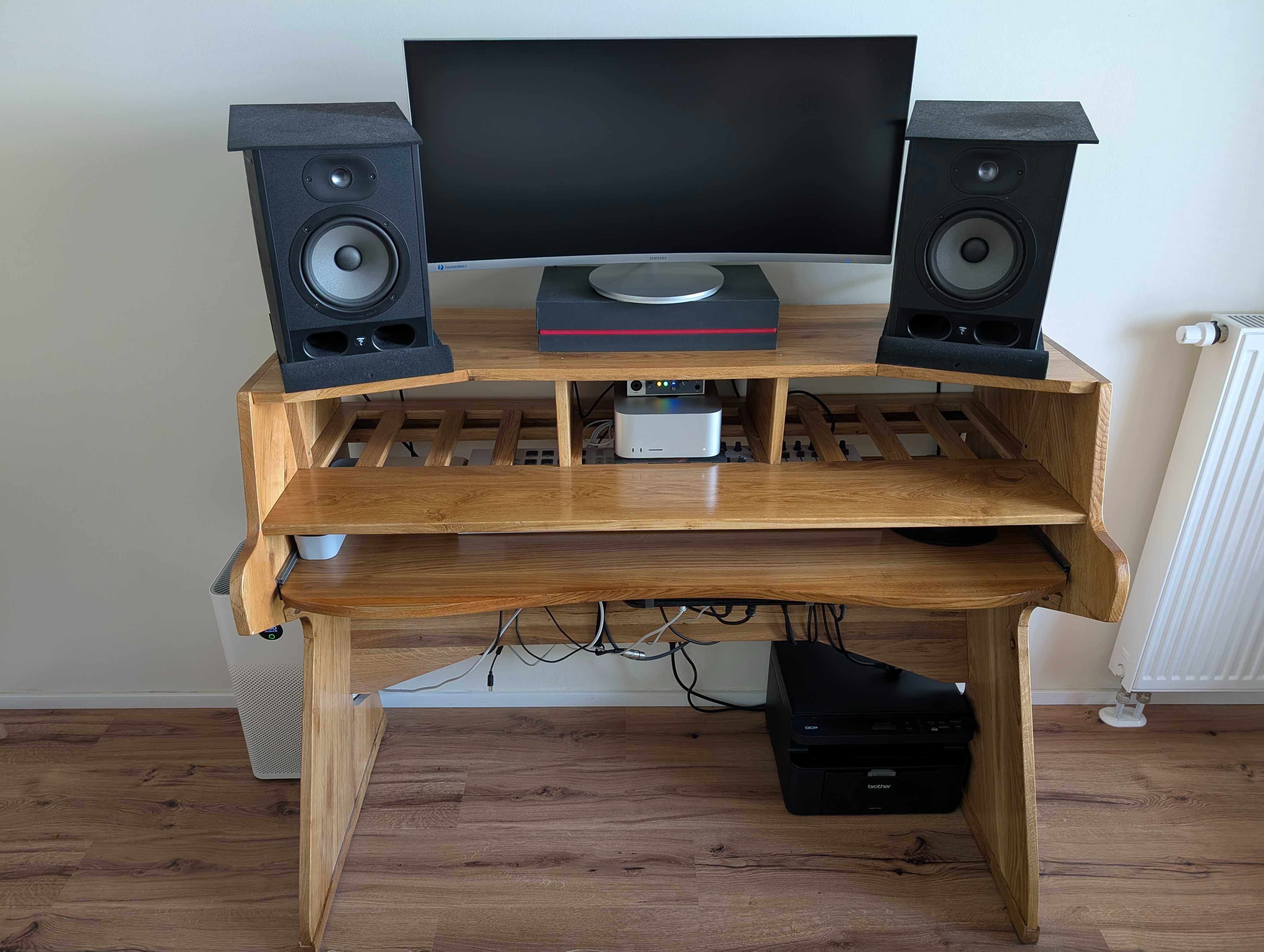 Biurko studyjne z litego dębu – solidne, na zamówienie, 2x 4U