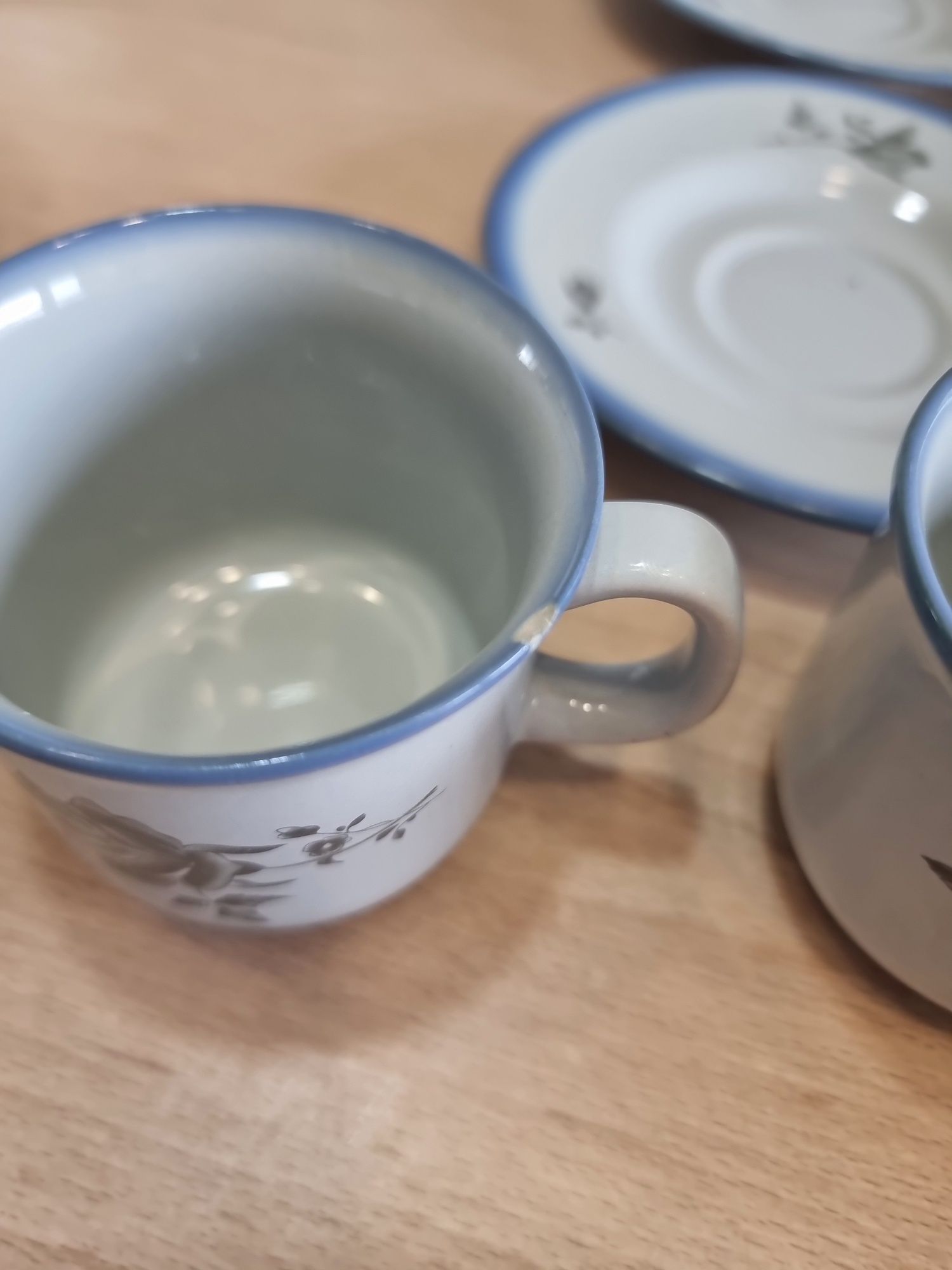 Zestaw 6 filizanek z podstawkami Tułowice vintage retro prl