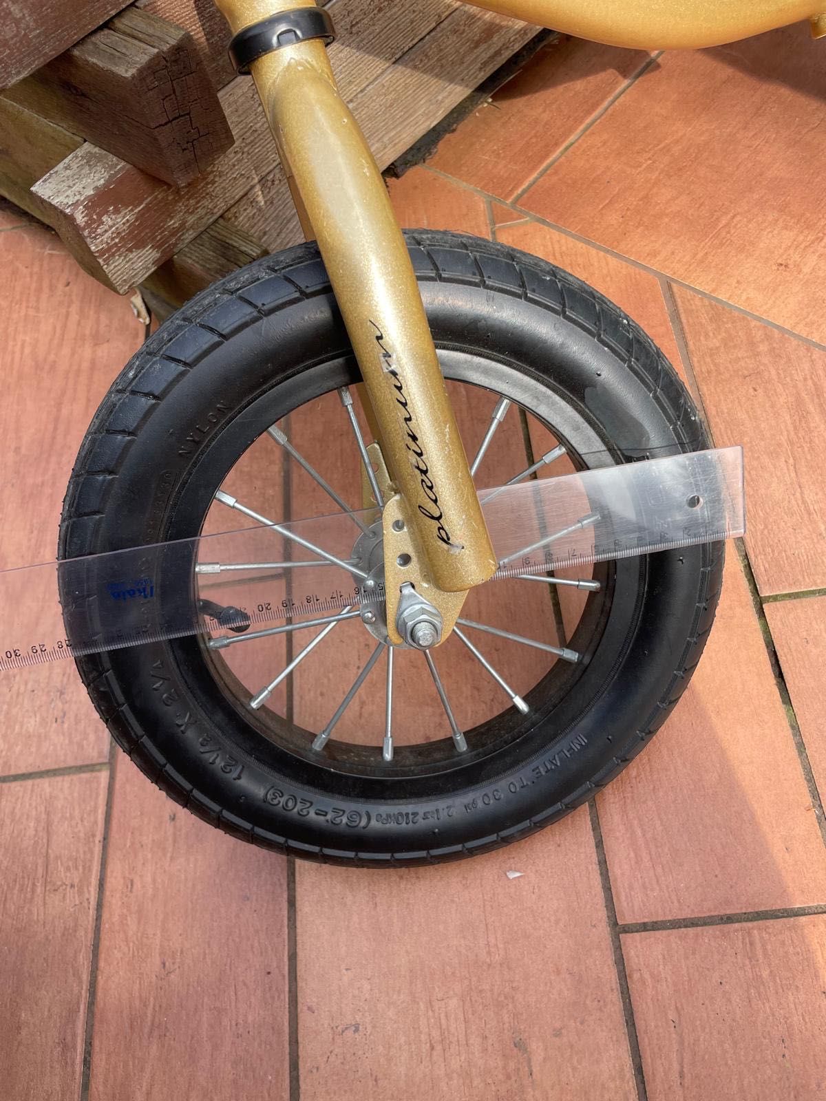 Rowerek biegowy tomabike Platinium 3-4lata 28cm średnica kół złoty