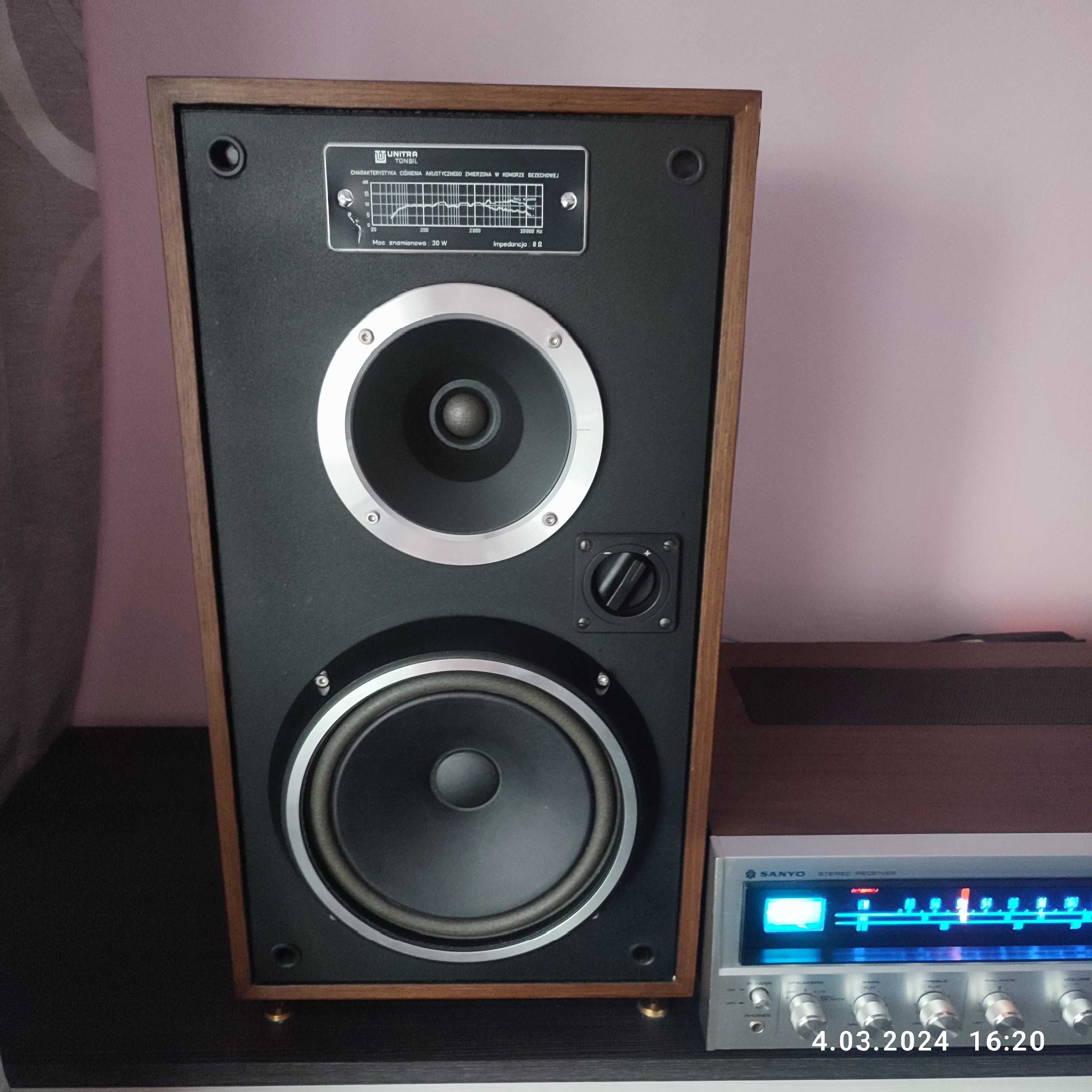 Zestaw Sanyo 4000DXL + Kolumny ZG-30C 8 omów