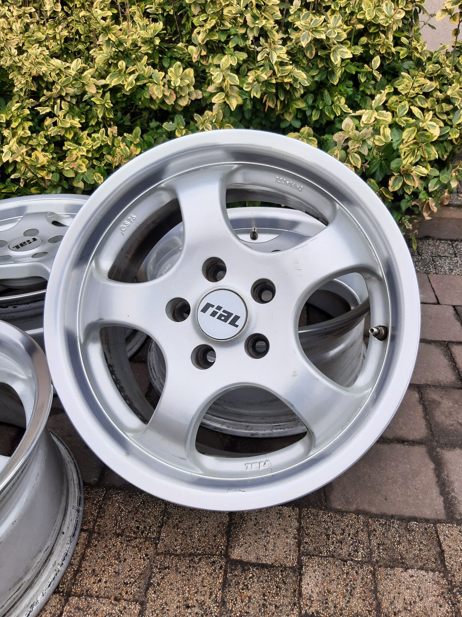 Felgi 16 5x112 Vw Mercedes 7,5J et35