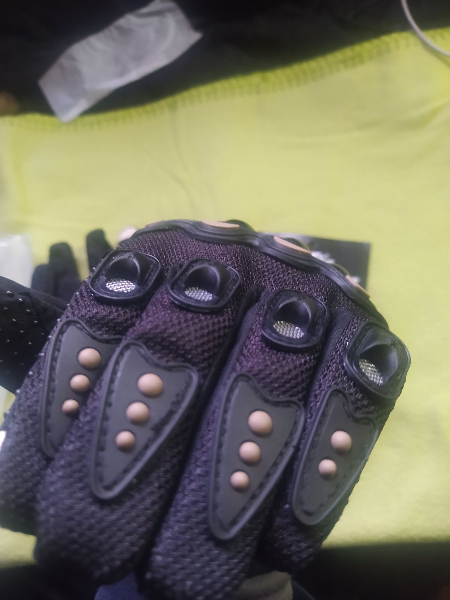 Luvas tamanho L (Moto)  a estrear