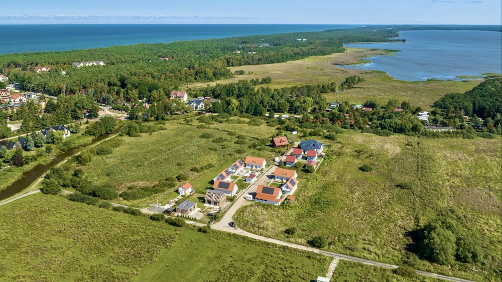 Domek Biały Lotos w Łebie -Styl, Cisza i Natura blisko Plaży i Centrum