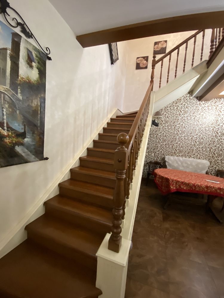 Продаю дом 160м2 в самом центре, возле ресторана Скорини