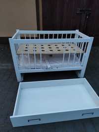 Łóżeczko dla dziecka łóżko  60 x 120 białe drewniane szuflada  materac