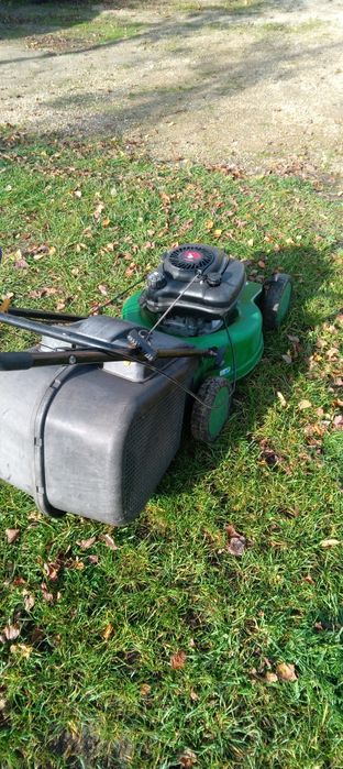 Sprzedam kosiarkę  z koszem