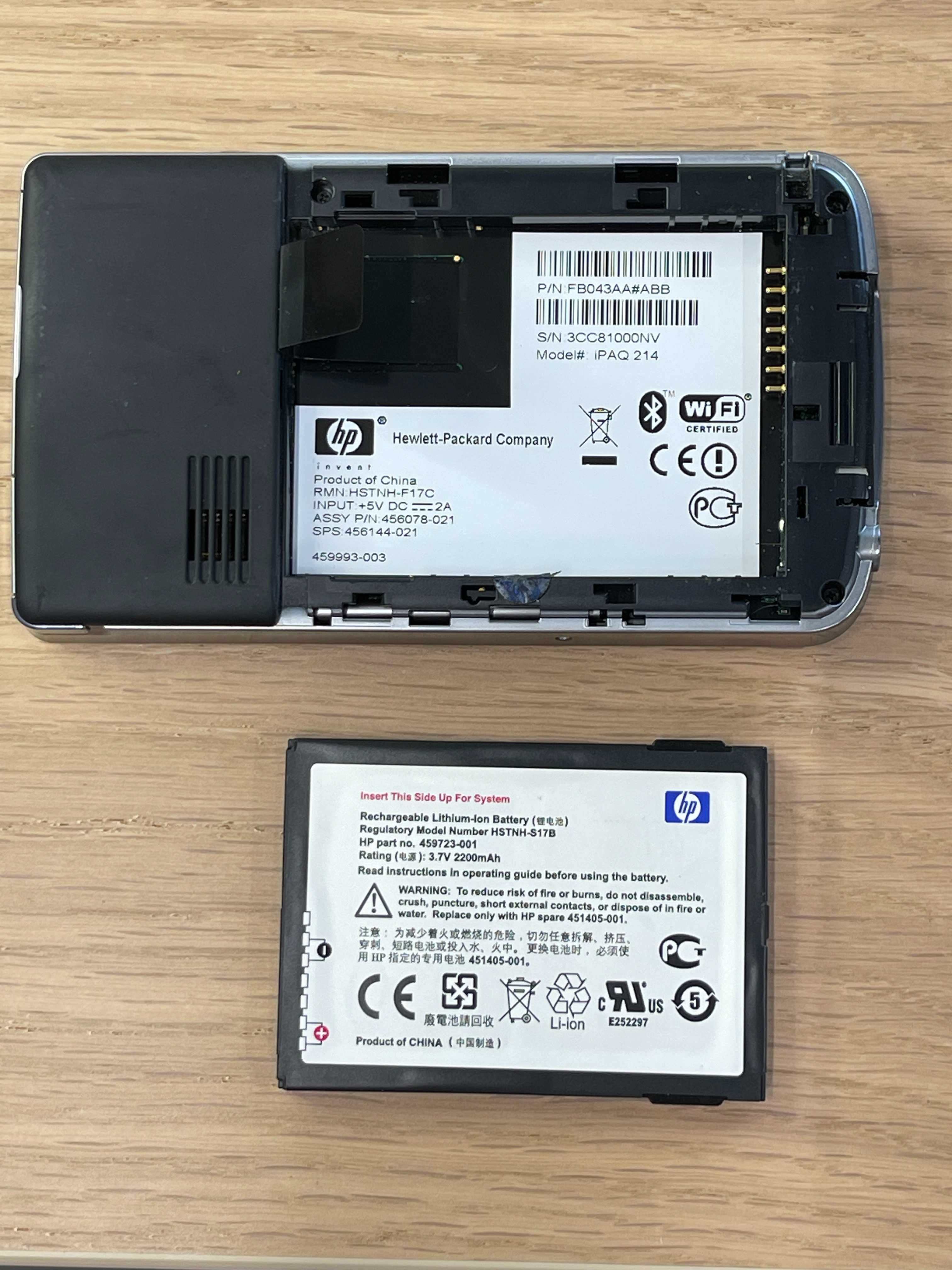 Palmtop HP komputer kieszonkowy Ipaq 214 z etui