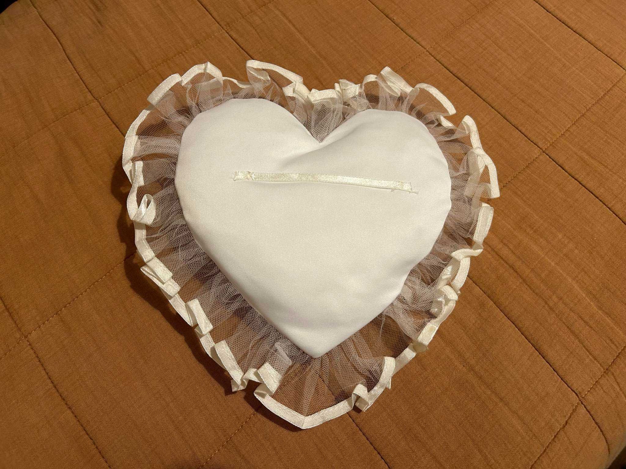 Poduszeczka poduszka na obrączki ślubne serce