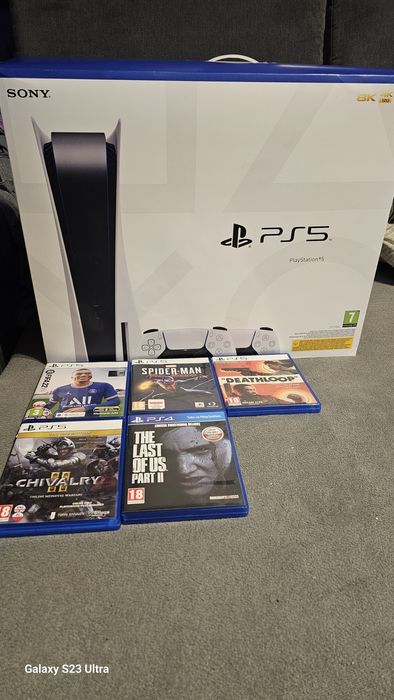 Konsola PS5 PlayStation 5 z napędem 2 pady, gry, gwarancja