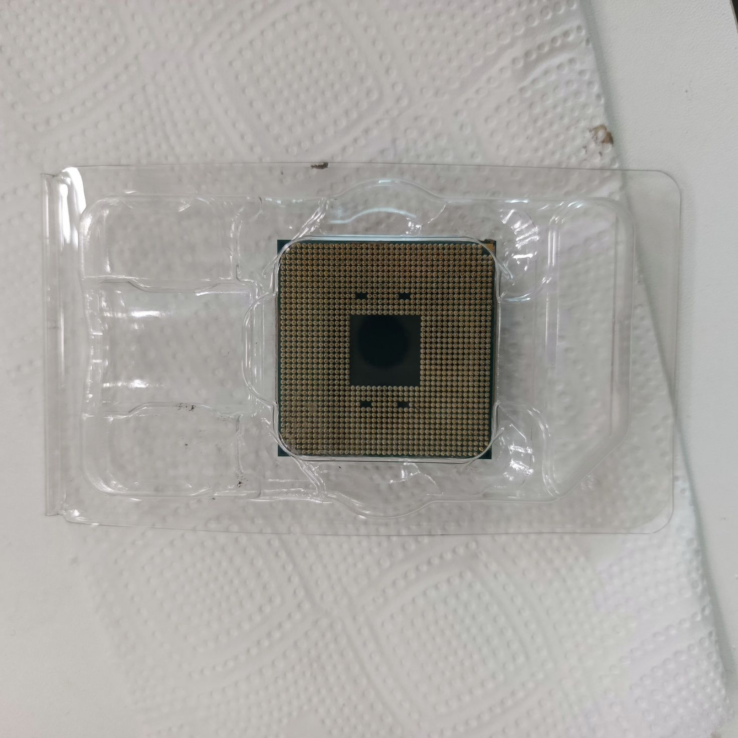 AMD Ryzen 5 5600x, 3.7GHz, 6 rdzeni, PCle 4.0