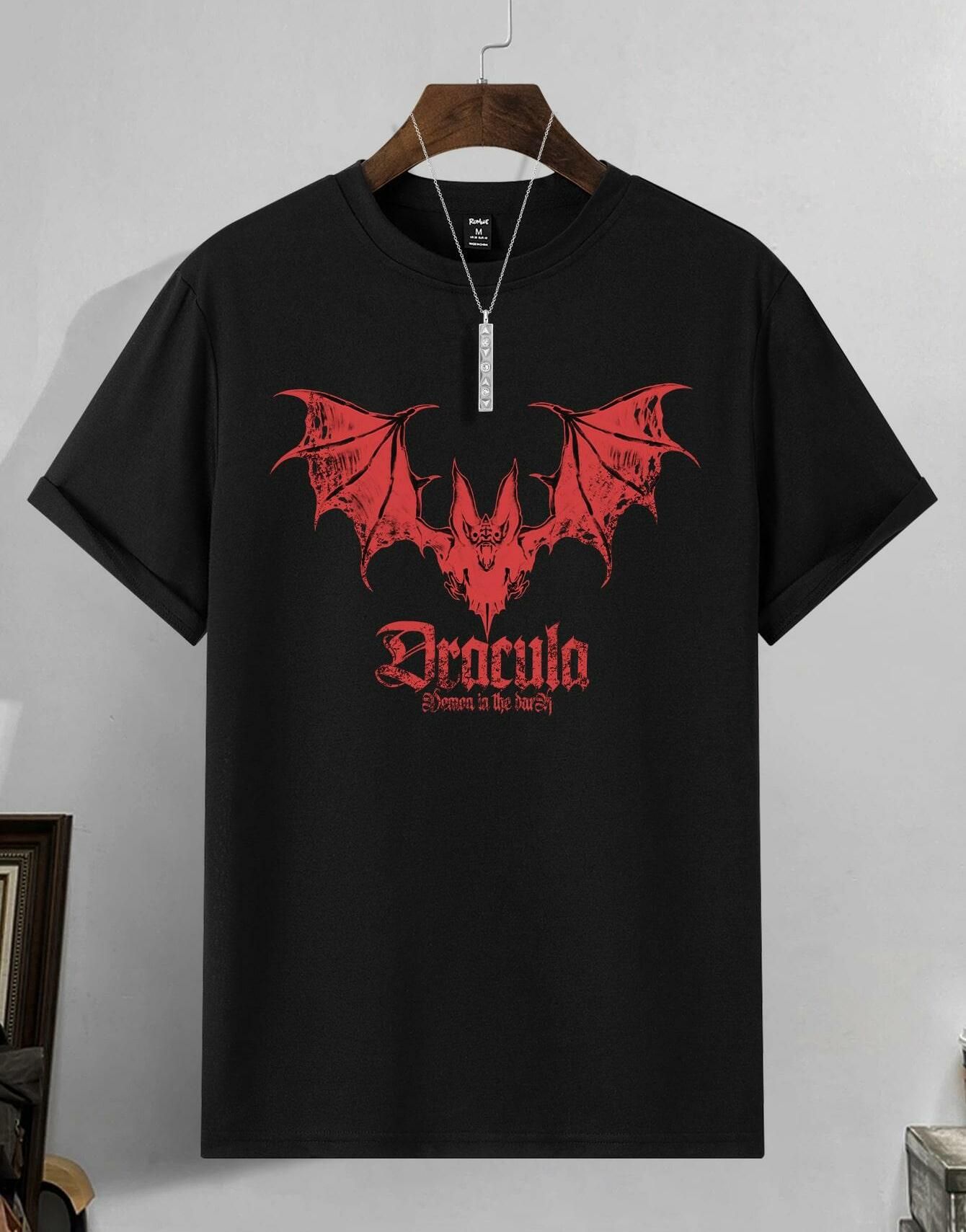 T-Shirt Męski Z Nadrukiem Dracula Czarny Romwe S