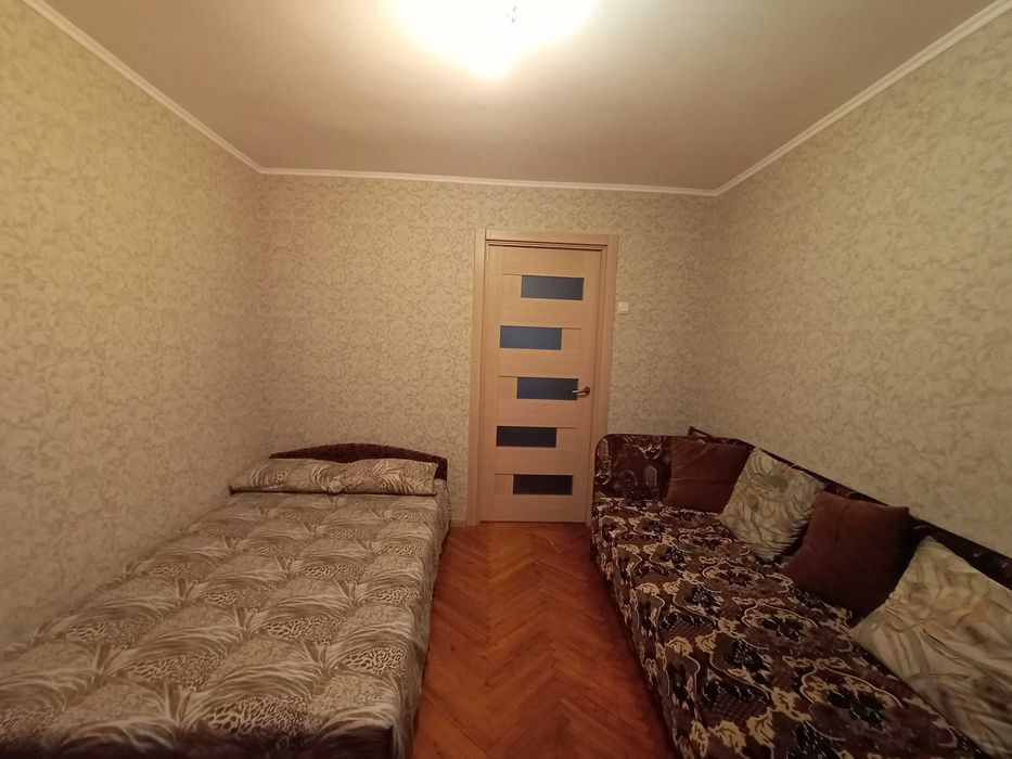 Работаем!!! Посуточно, почасово 2к. квартиру возле м. Гагарина