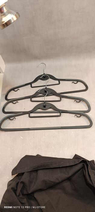 3 wieszaki odzieżowe wielofunkcyjne