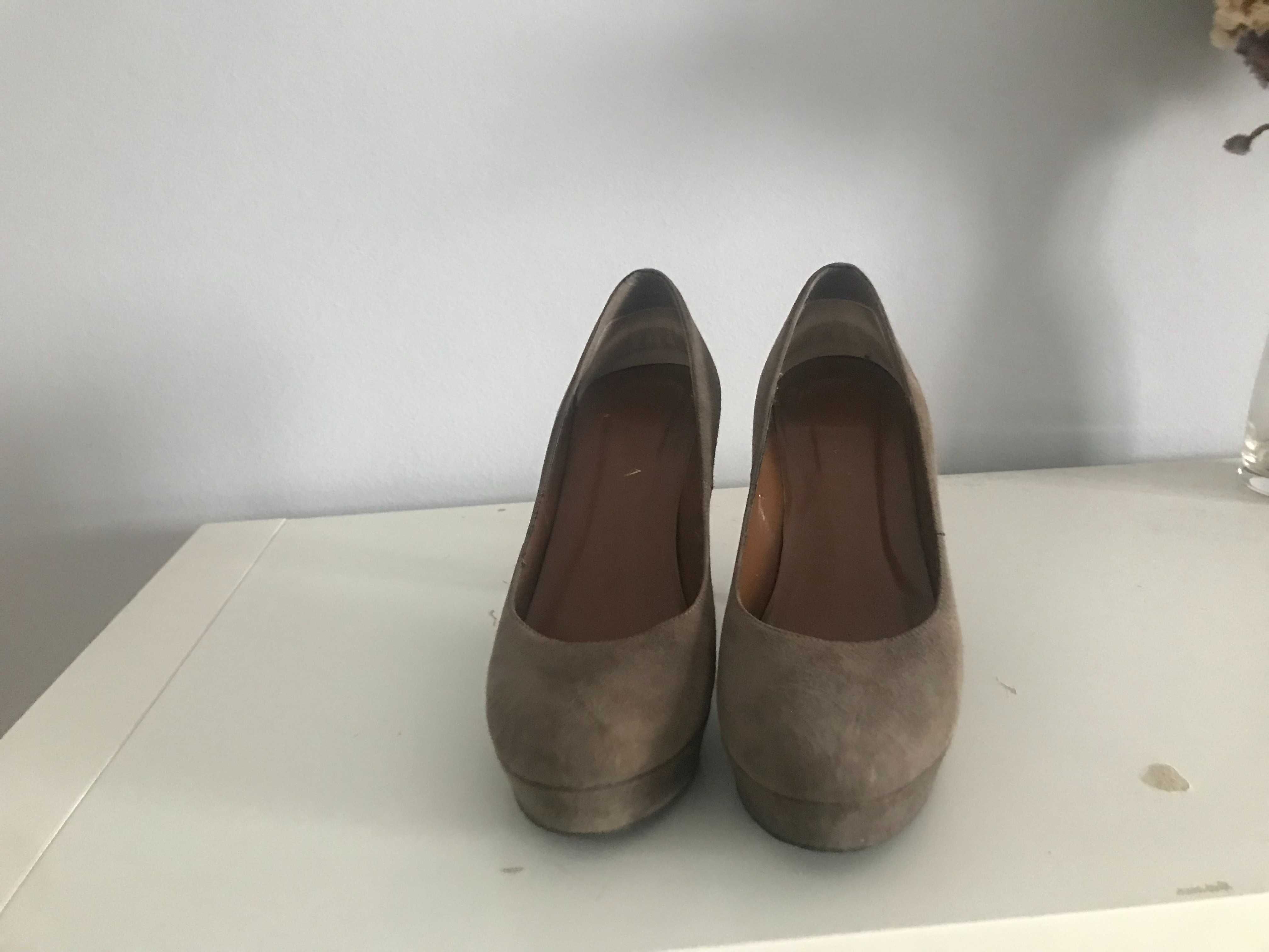 Conjunto de 3 sapatos de senhora
