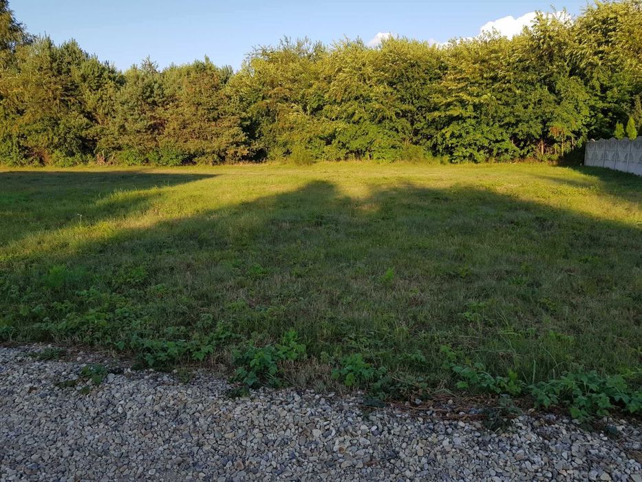 Atrakcyjna działka budowlana 1585 m2 z warunkami zabudowy