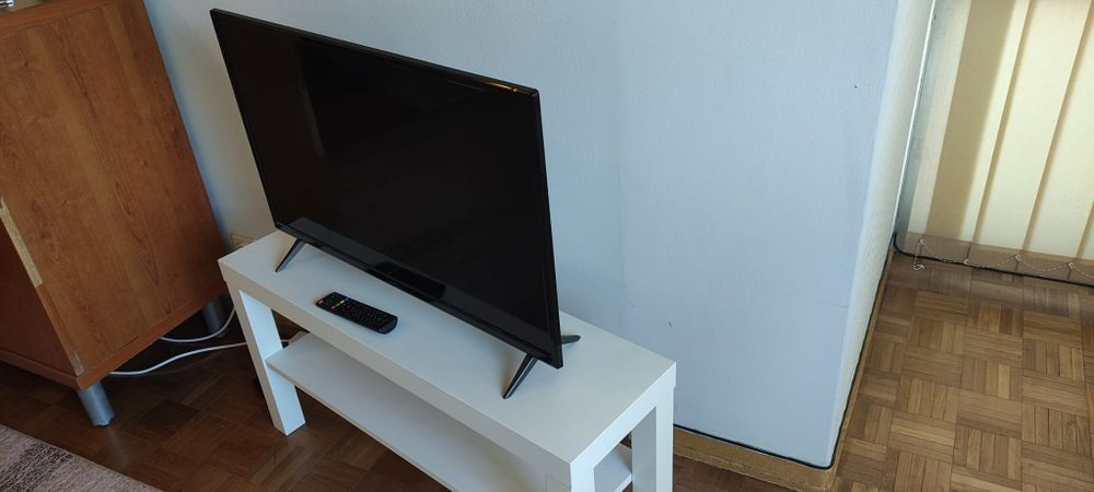 TV 32" HD Smart Tech