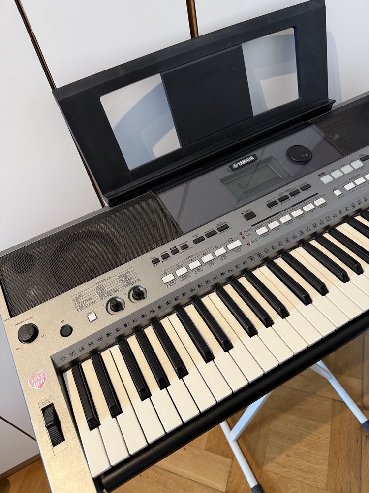 Синтезатор Yamaha psr e 443