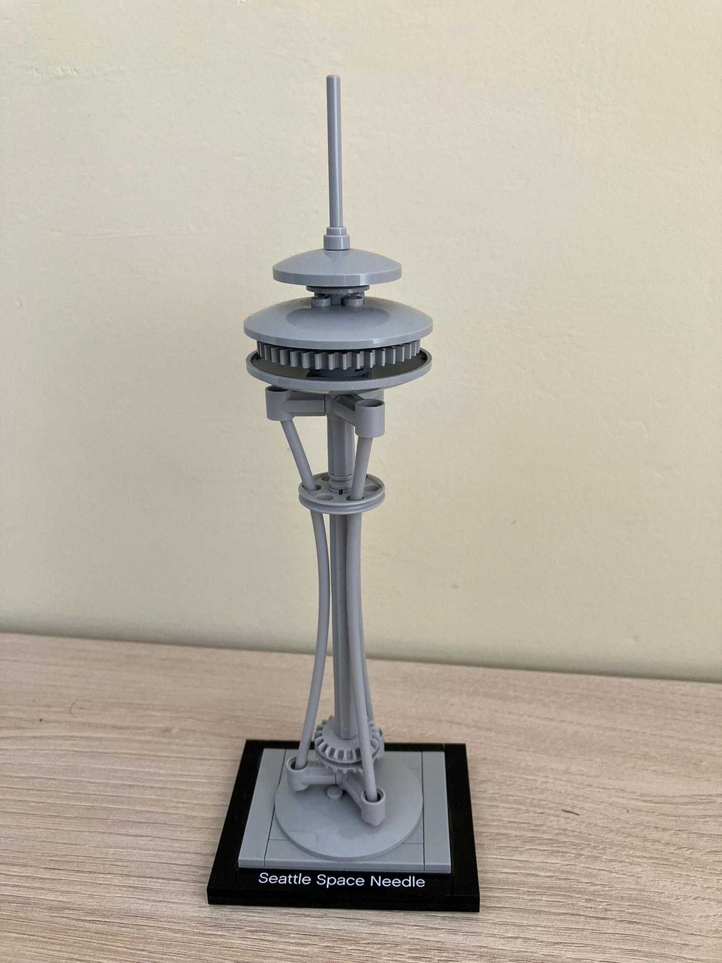Seattle Space Needle (LEGO Architecture 21003)