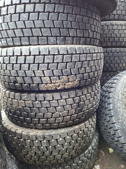Opony Michelin 285x70x19.5 piękne.