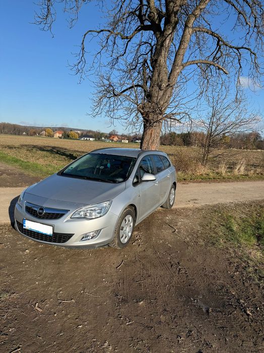 Opel Astra J • 1.4 Turbo • 2011 • Tourer / • Zarejestrowany PL