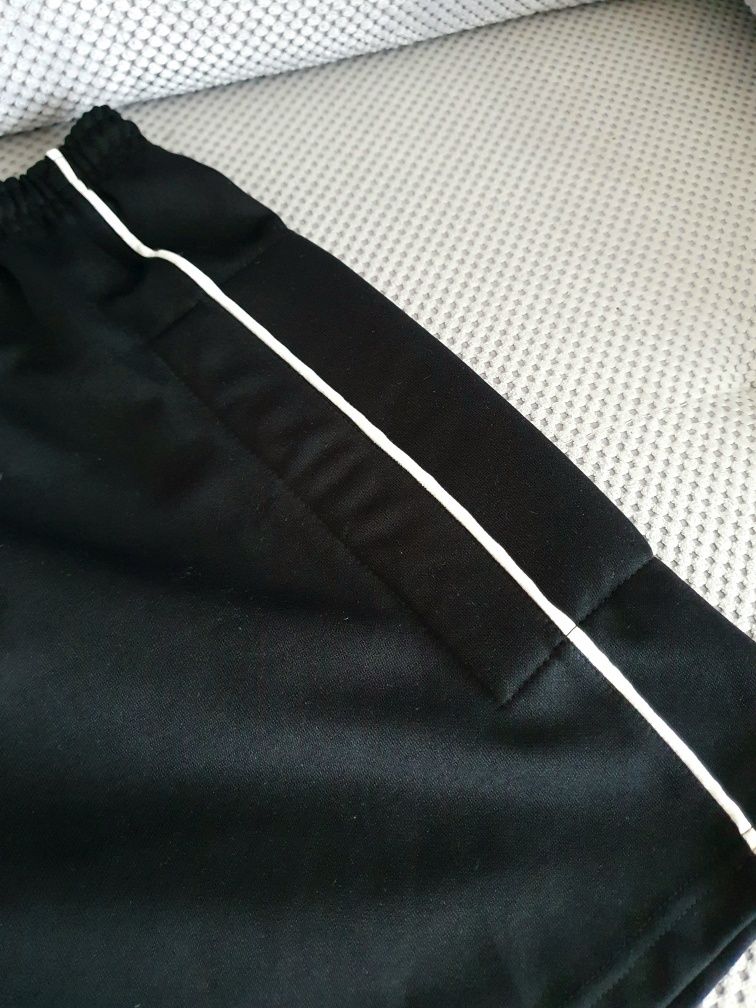 SPODENKI BRAMKARSKIE spodnie z poduszkami ochraniacze | rozm. M czarne