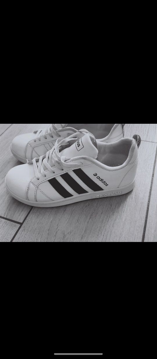 Buty sportowe adidas