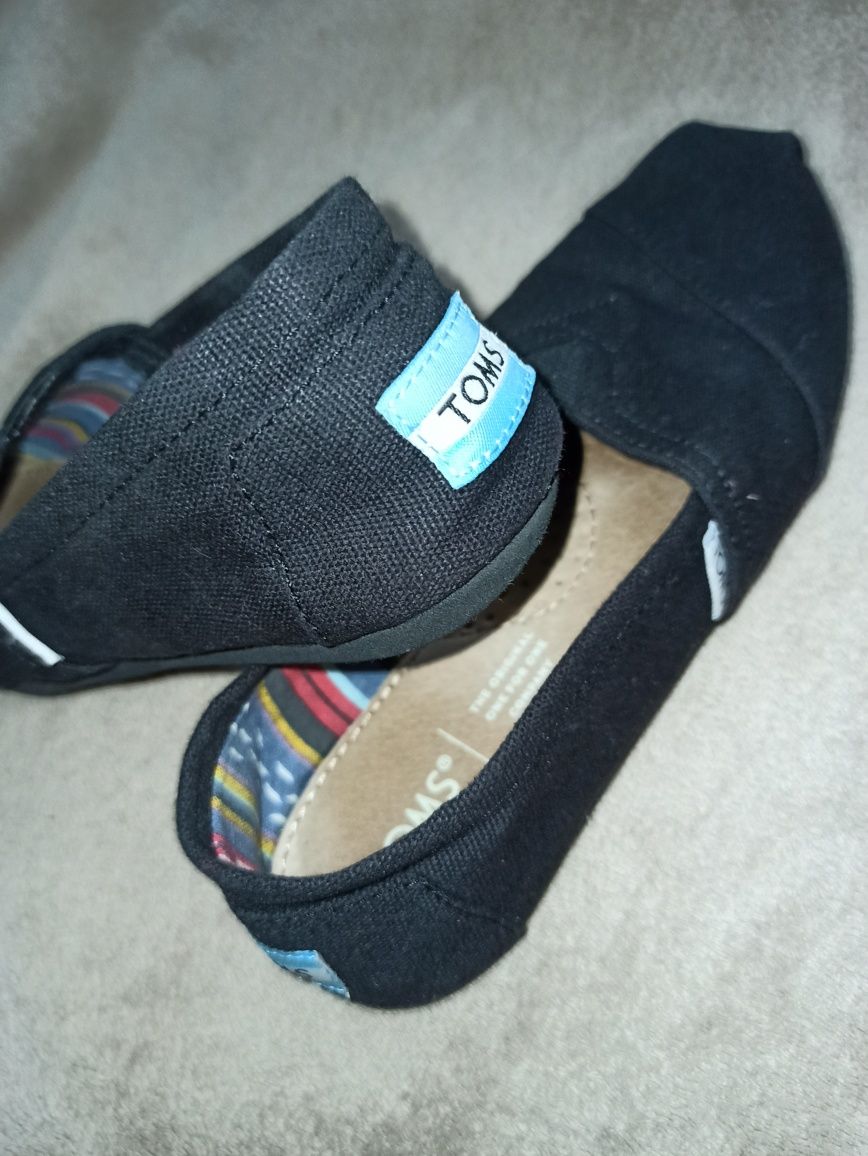Еспадрільї Toms чорного кольору