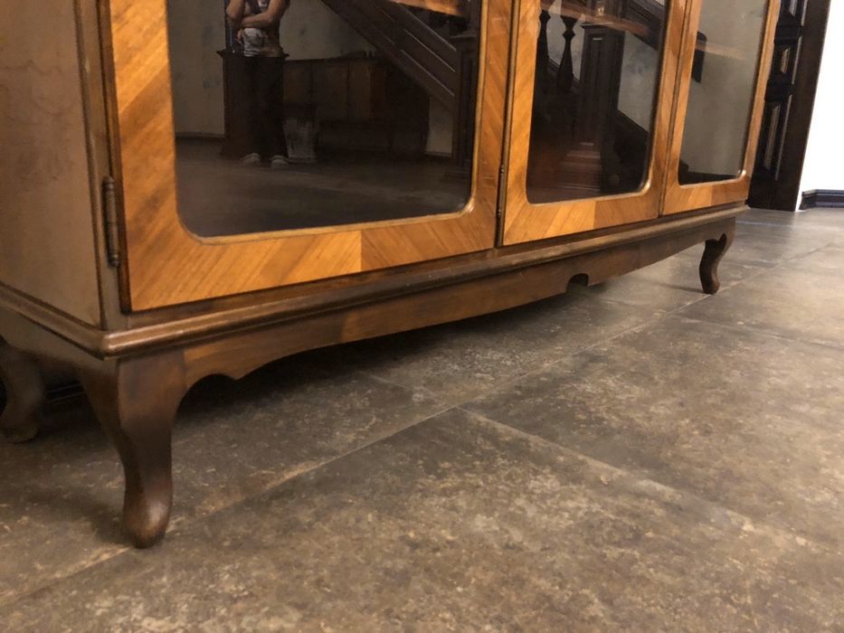 Мебель,  комод и сервант из дерева,