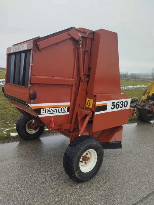 Prasa John Deere Hesston 5630 niemiec jeden wlasciciel syan super!