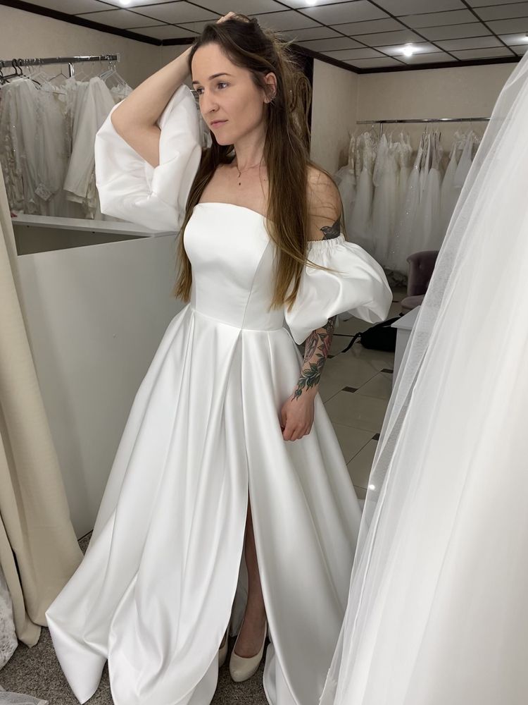 Свадебное платье