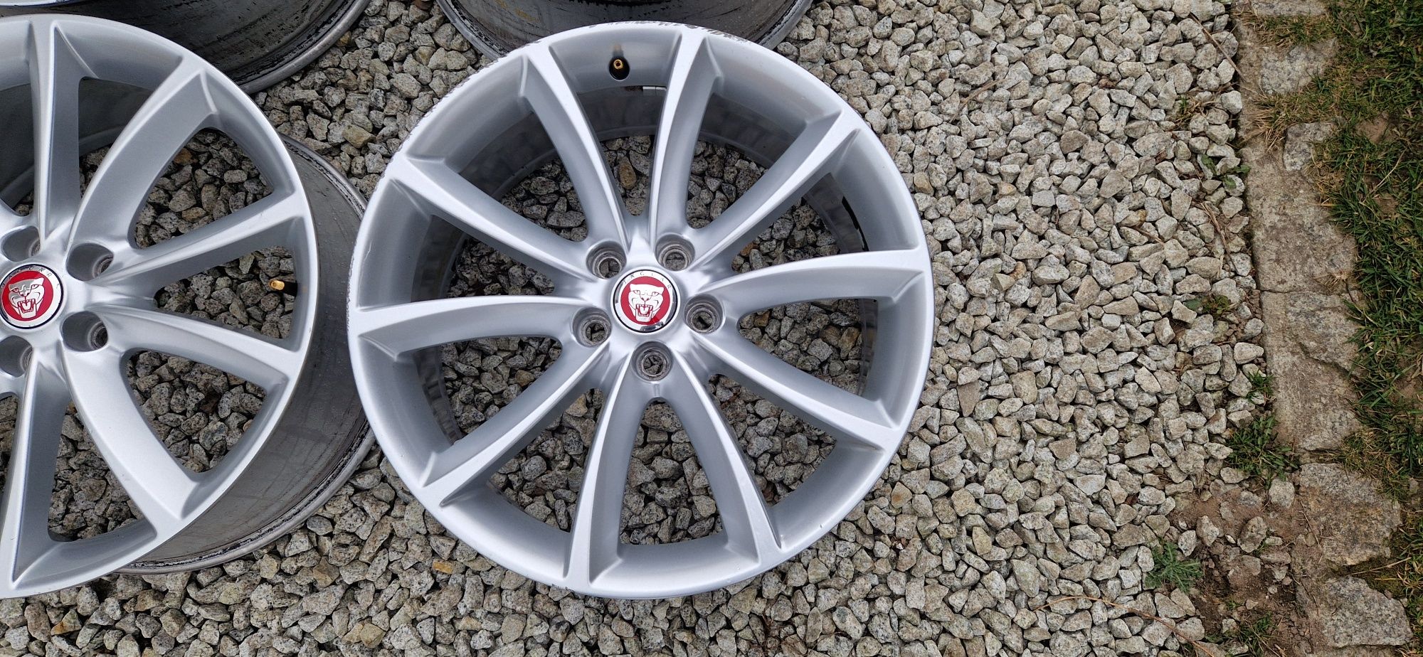 Oryginalne felgi Jaguar 19 cali 5x108