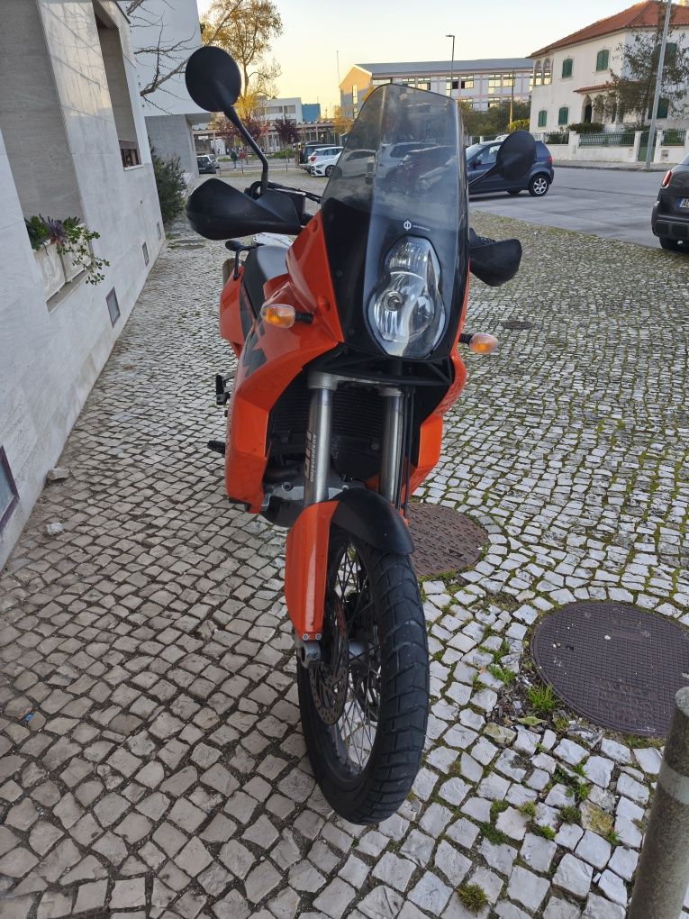 950 adventure S  (maior curso suspensão)