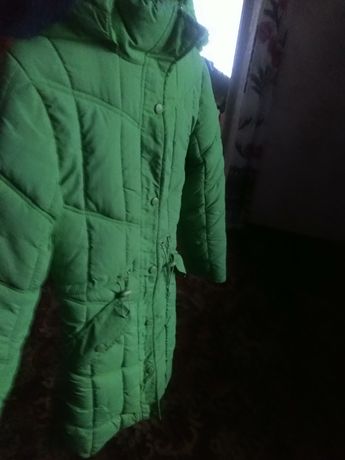 Продам пальто для дівчинки років 14-16