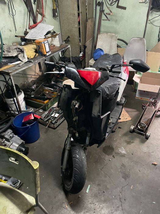 Vendo mota para Preca o inteira com  documentos