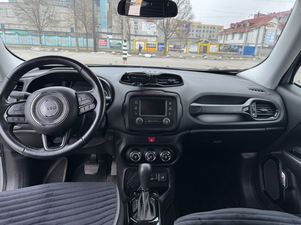 Продам авто Jeep RENEGADE USA