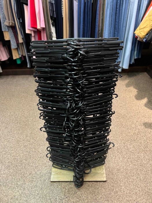 вішаки для одягу (тремпель)