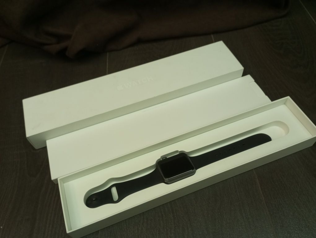Часы Apple Watch S1 модель A1803