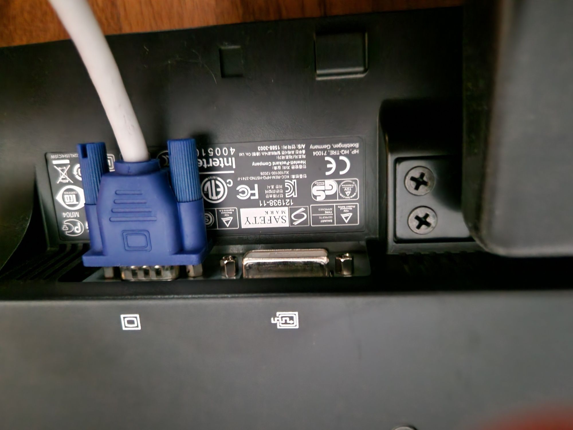 monitor HP Pro Display P221