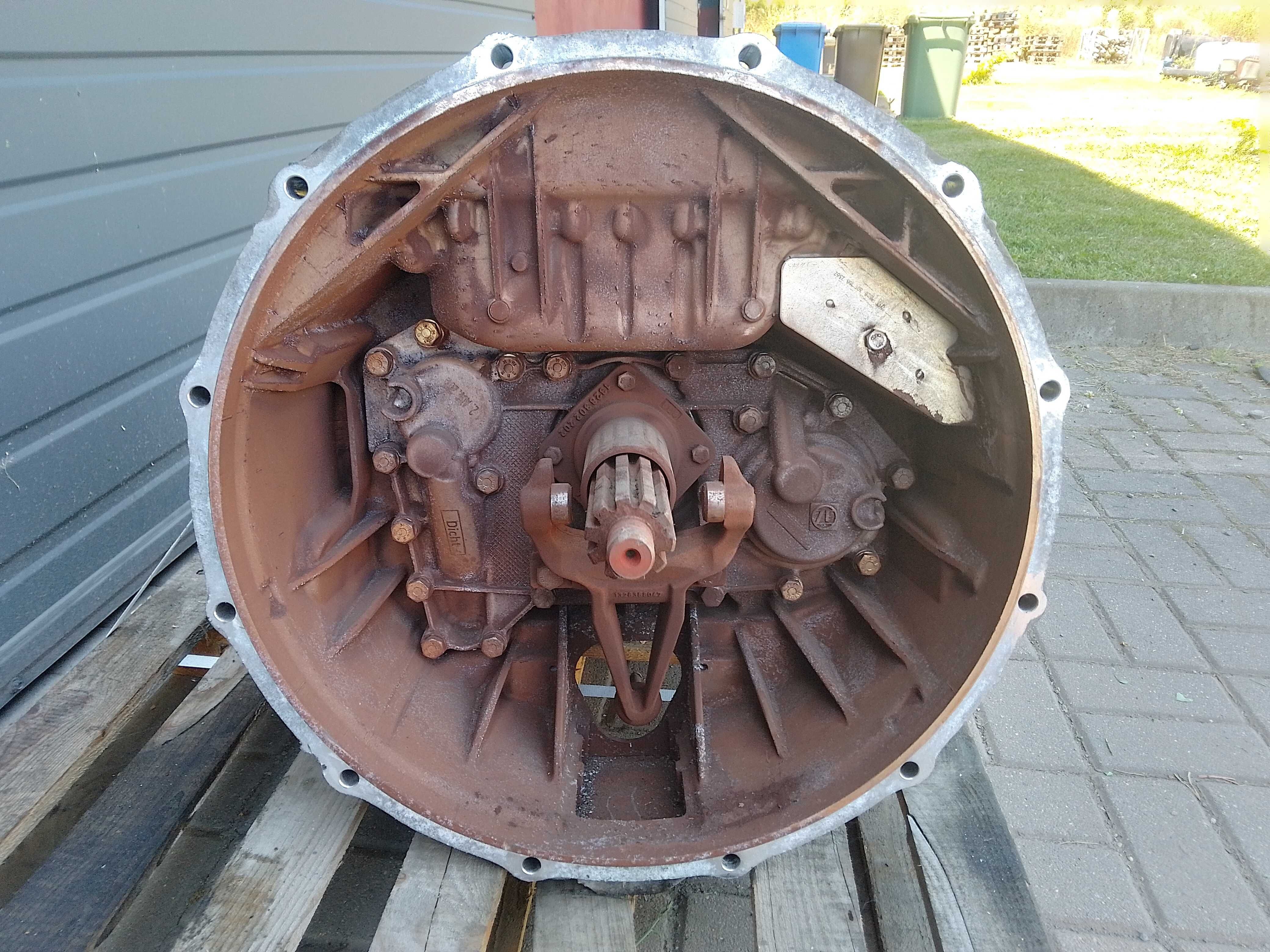 Skrzynia biegów Astronic 12AS 2330 TD