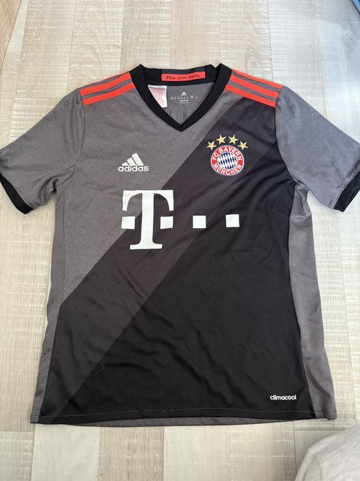 Fc Bayern Munchen koszulka Adidas i spodenki Nike