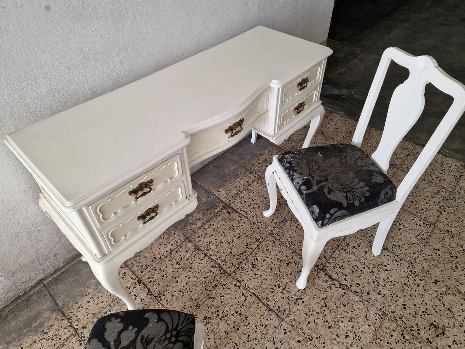 Toucador antigo lacado