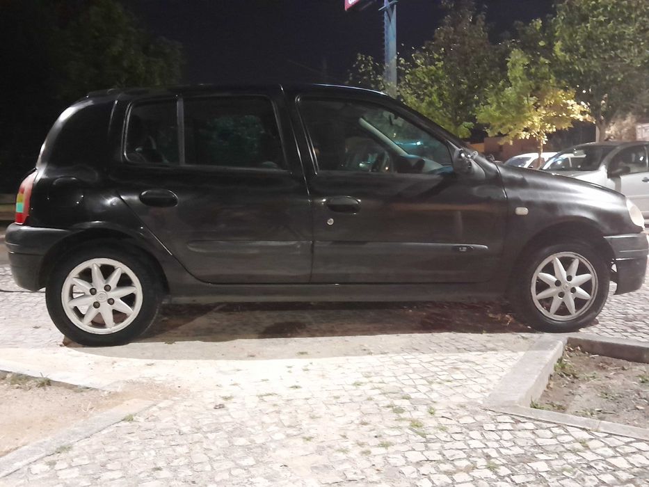 Renault clio 1.2 RXE gasolina ano 2000