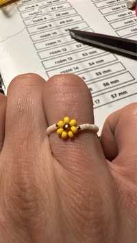 Piękny pierścionek na gumce żółty kwiatek słonecznik kwiat rozmiar 15