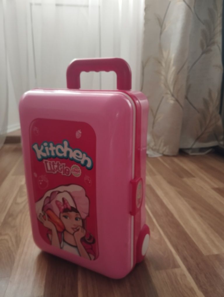 Дитяча кухня /валізка