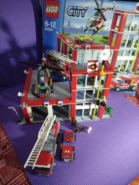 LEGO City: Лего Пожарная часть 60004 продам