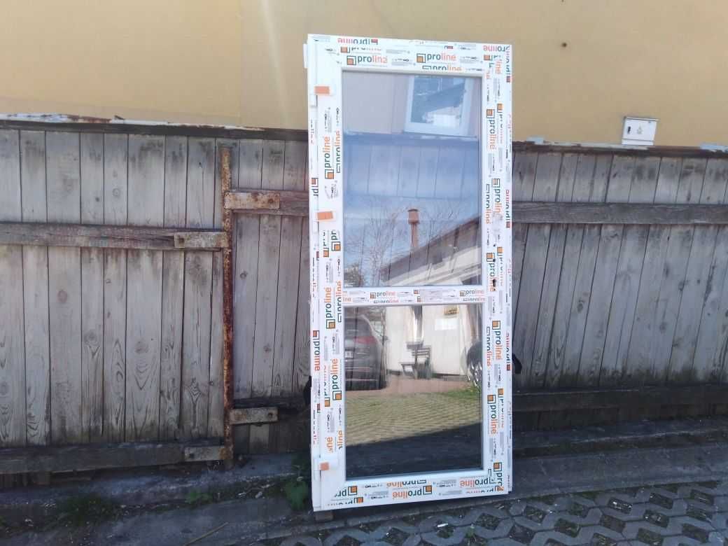 drzwi sklepowe zewnętrzne dostępne od ręki w 4-rech kolorach
